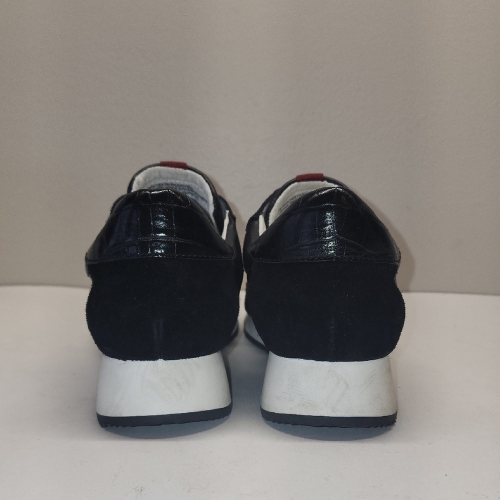 Banana Republic Fashion Sneakers - Picture 2 of 6
